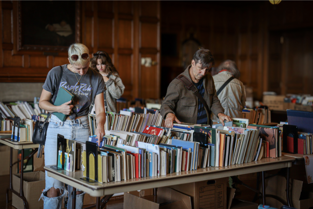Memorial Art Gallery hosts 68th annual Clothesline Festival